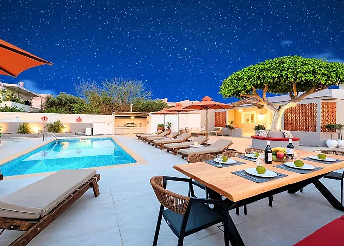 Villa Remezzo Heated Pool, Beach Side